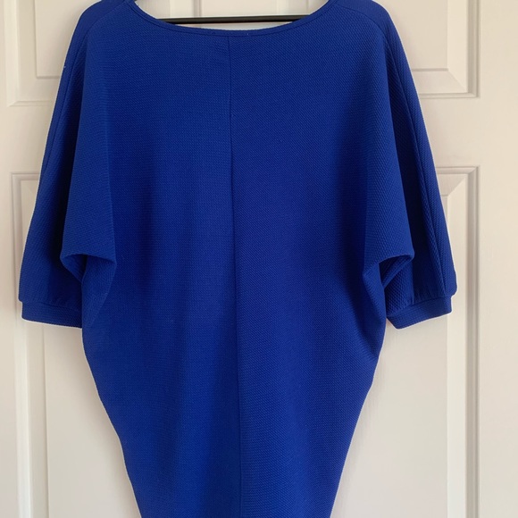 Rarely Worn Umgee Royal Blue Dolman Tunic - Picture 3 of 7